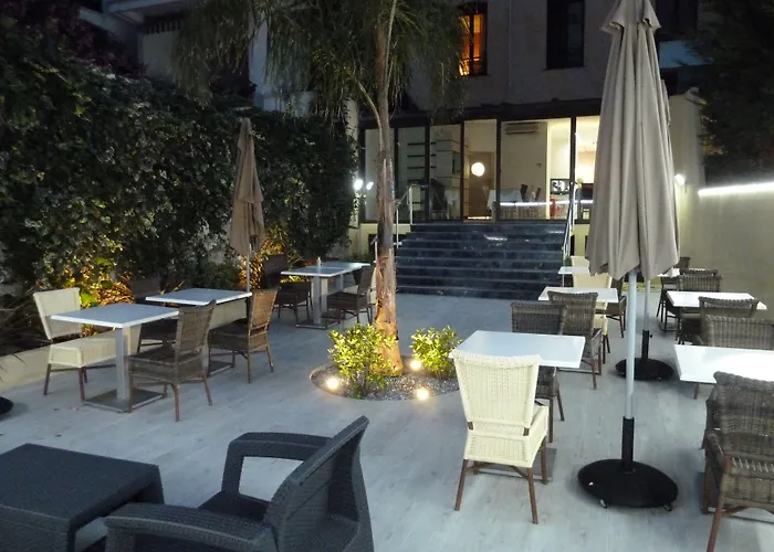 Saint Georges Hotel 4*