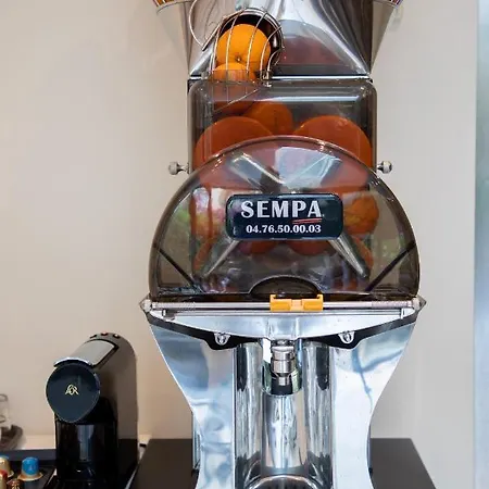 Saint Georges Hotel 4*